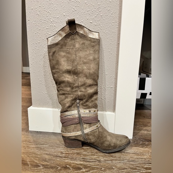 Not Rated taupe knee high boots - Picture 4 of 11